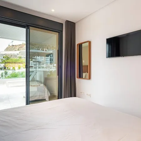La Quinta 3 Bedroom Ultra Modern With Private Hot Tub Malaga