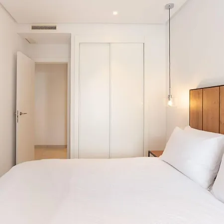 La Quinta 3 Bedroom Ultra Modern With Private Hot Tub Apartment Malaga