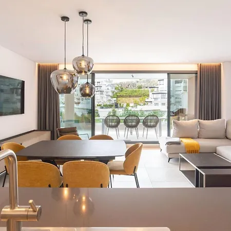 Apartment La Quinta 3 Bedroom Ultra Modern With Private Hot Tub Malaga