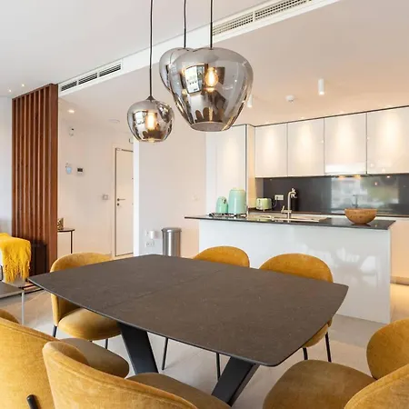 La Quinta 3 Bedroom Ultra Modern With Private Hot Tub Apartment *
