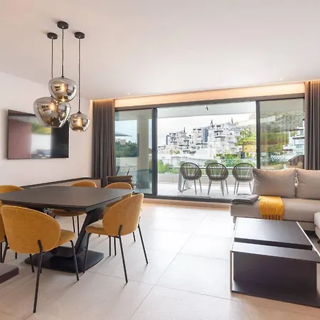 La Quinta 3 Bedroom Ultra Modern With Private Hot Tub Apartment Malaga