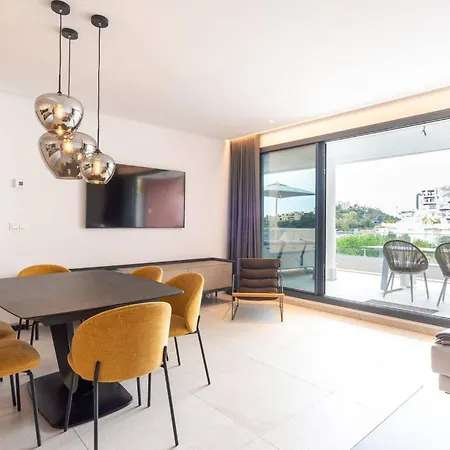 La Quinta 3 Bedroom Ultra Modern With Private Hot Tub * Malaga