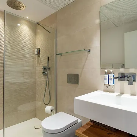 La Quinta 3 Bedroom Ultra Modern With Private Hot Tub