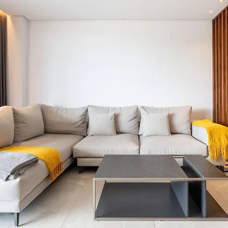 La Quinta 3 Bedroom Ultra Modern With Private Hot Tub דירה